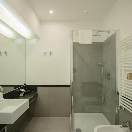 לינה וארוחת בוקר Operadreams2