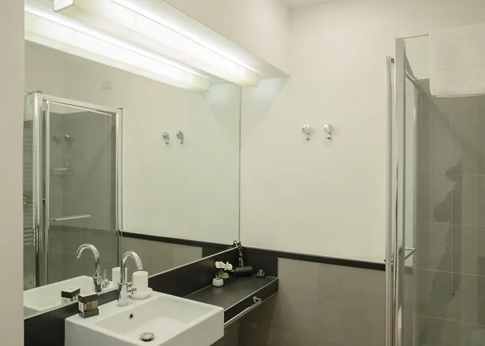 Nocleg ze śniadaniem Operadreams2 4*